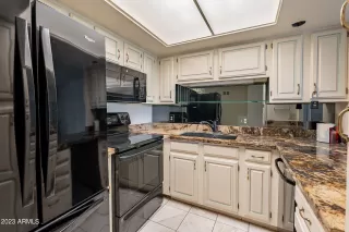 Photo #5: 6622974 Listing