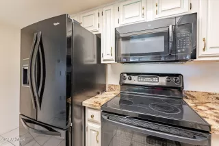 Photo #6: 6622974 Listing