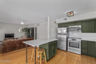 Photo #4: 6622994 Listing