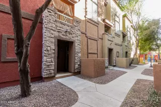 Photo #2: 6623013 Listing 