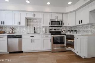 Photo #5: 6623271 Listing