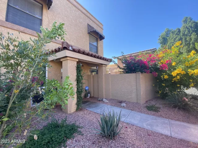 MLS: 6623273 Condo For Sale