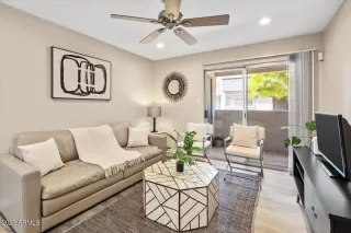 Photo #2: 6623297 Listing