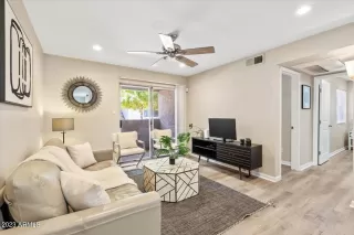 Photo #4: 6623297 Listing