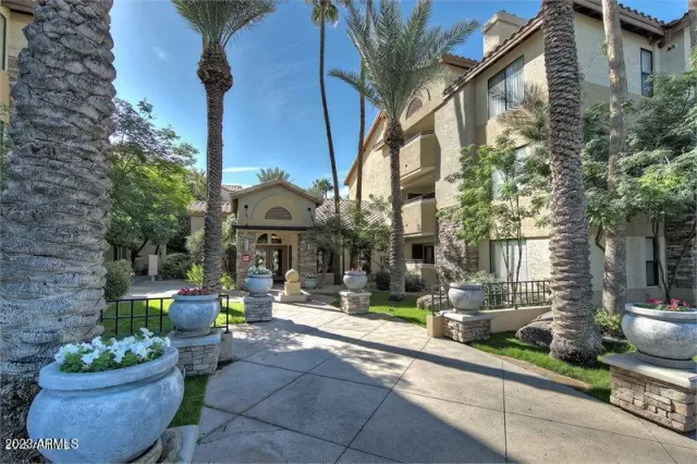 MLS: 6623458 Condo For Sale
