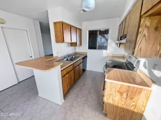 Photo #5: 6623537 Listing