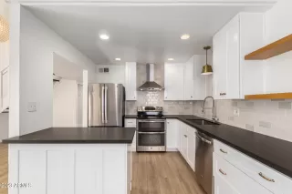 Photo #6: 6623695 Listing