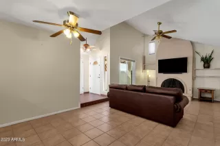 Photo #6: 6623790 Listing