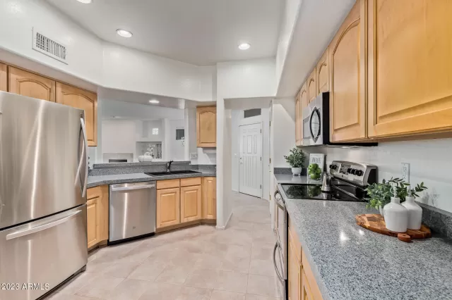 MLS: 6623848 Condo For Sale