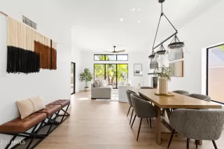 Photo #4: 6623860 Listing