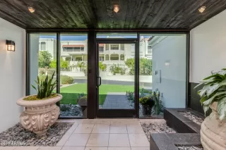 Photo #3: 6623890 Listing