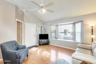Photo #6: 6623904 Listing 