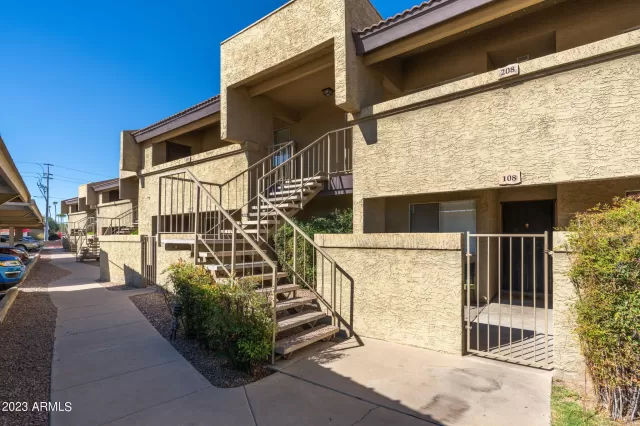 MLS: 6623922 Condo For Sale