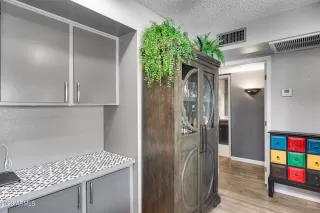 Photo #4: 6623948 Listing