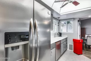 Photo #5: 6623948 Listing