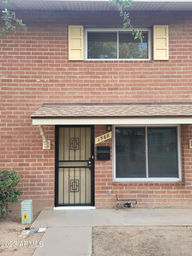 MLS: 6623984 Condo For Sale