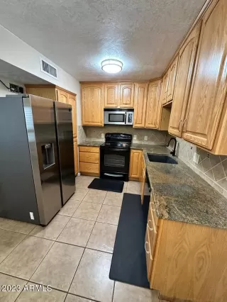 Photo #4: 6624220 Listing 