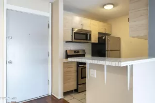 Photo #3: 6624687 Listing 