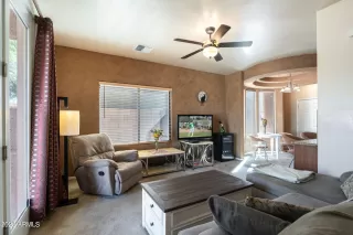 Photo #5: 6624701 Listing