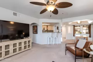 Photo #6: 6624755 Listing