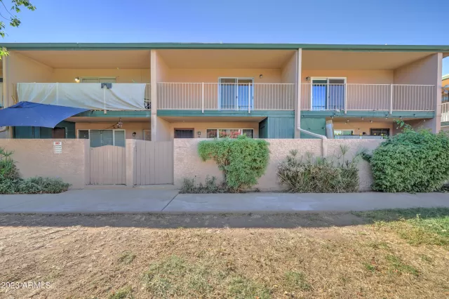 MLS: 6624788 Condo For Sale