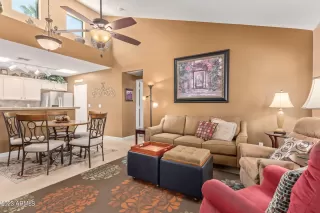 Photo #3: 6624972 Listing 
