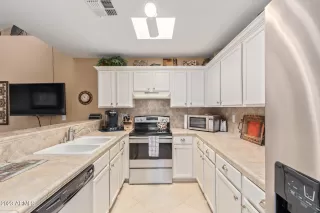 Photo #6: 6624972 Listing 