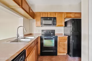 Photo #5: 6625010 Listing 