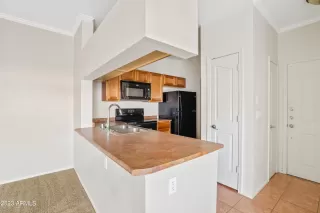 Photo #6: 6625010 Listing 