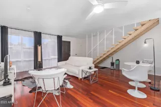 Photo #3: 6625118 Listing