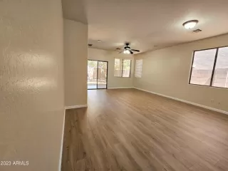 Photo #4: 6625173 Listing