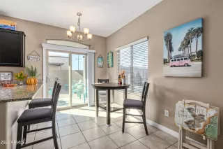 Photo #2: 6625196 Listing