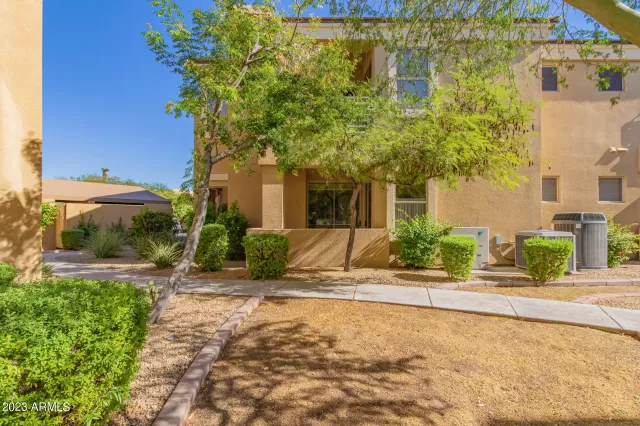 MLS: 6625319 Condo For Sale