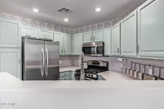 Photo #6: 6625319 Listing 