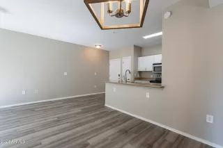 Photo #3: 6625345 Listing