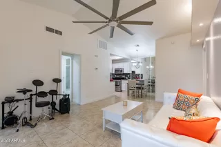 Photo #5: 6625420 Listing 