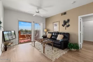 Photo #4: 6625691 Listing