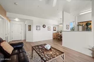 Photo #5: 6625691 Listing