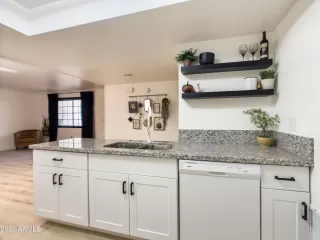 Photo #4: 6625692 Listing