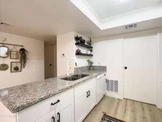 Photo #5: 6625692 Listing