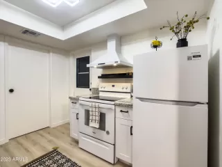 Photo #6: 6625692 Listing