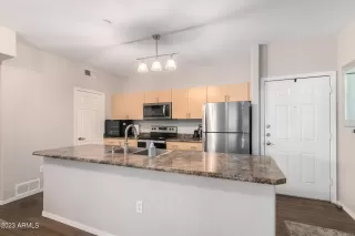 Photo #5: 6625804 Listing