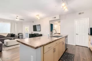 Photo #6: 6625804 Listing