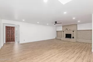 Photo #2: 6625956 Listing