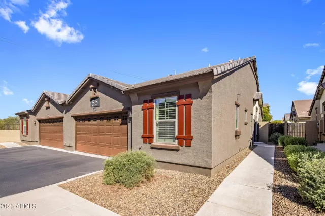 MLS: 6626055 Condo For Sale