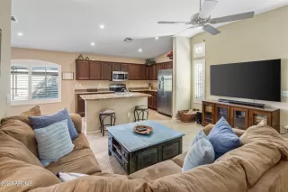 Photo #5: 6626055 Listing 