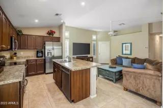 Photo #6: 6626055 Listing 