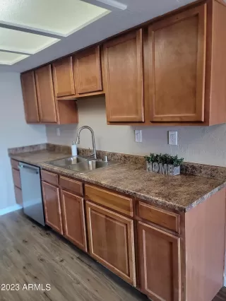 Photo #2: 6626075 Listing