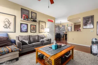 Photo #6: 6626092 Listing