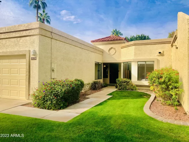 MLS: 6626483 Condo For Sale